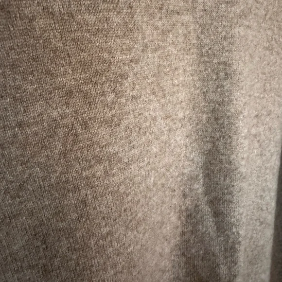 100% Cashmere Crewneck Sweater in Beige-Taupe - Picture 4 of 5